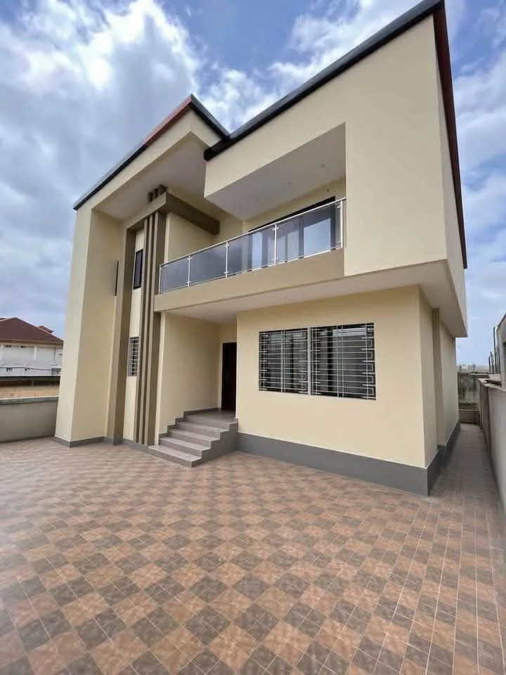 Duplex à vendre à kobaya