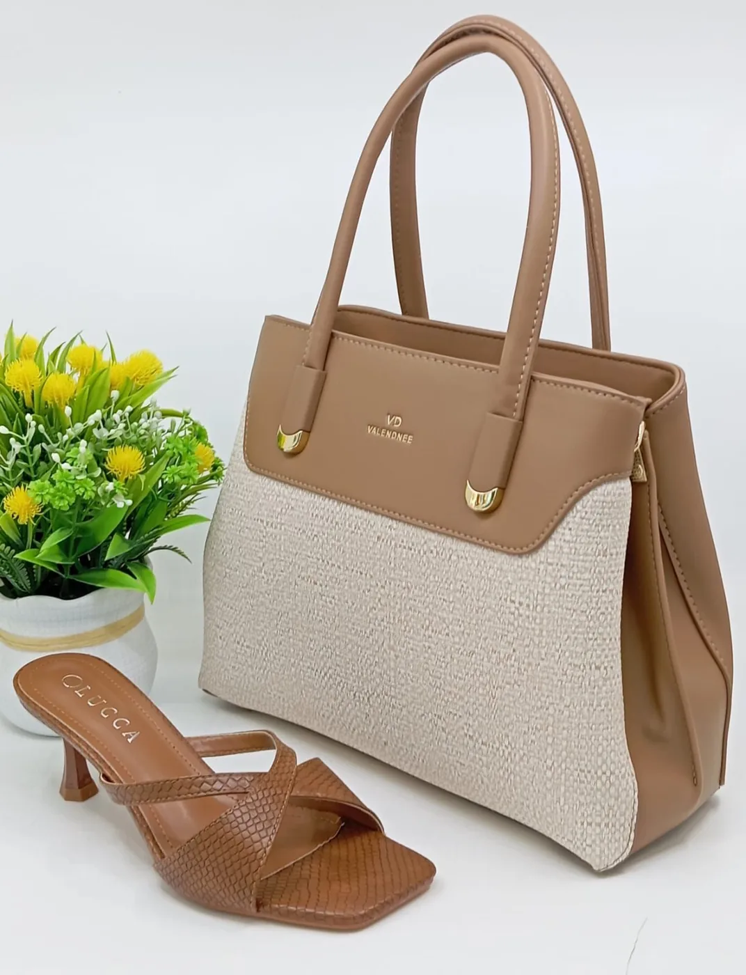 Ensemble de sac à main et chaussures