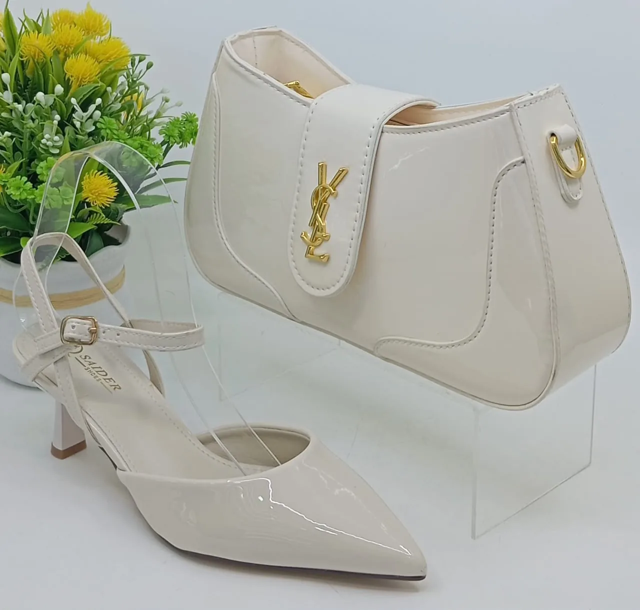 Ensemble de sac à main et chaussures