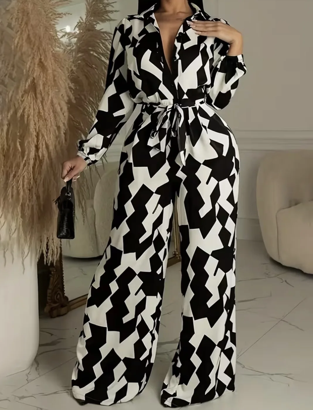 Combinaison élégante et tendance pour femme, pour le printemps et l'automne