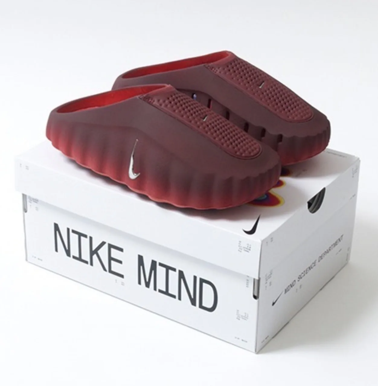 NIKE MIND 001