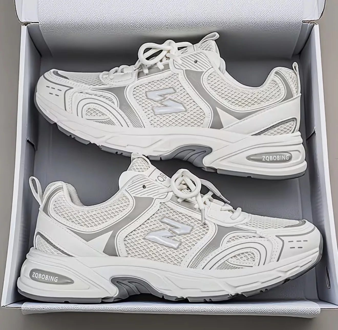 Chaussures de marche en plein air, chaussures de training basses, chaussures de sport décontractées tendance et polyvalentes, chaussures de voyage stylées, chaussures toutes saisons à chaussant large.