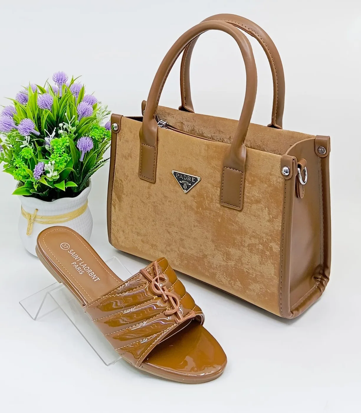 Ensemble sac à main et chaussures