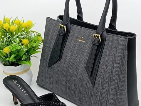Ensemble de sac à main et chaussures
