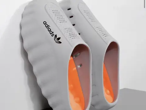 Sandales et claquettes, chaussures tendance